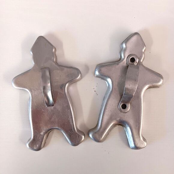 VTG Mirro Gingerbread Man Aluminum Cookie Cutters Retro Christmas Lot Handle - Picture 2 of 2